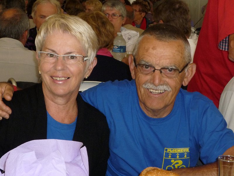 2011-08-07 86 Le dernier repas a Flers avec le sourire.JPG